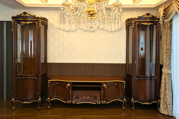 重厚さと優雅さが共存する、格調ある住まい